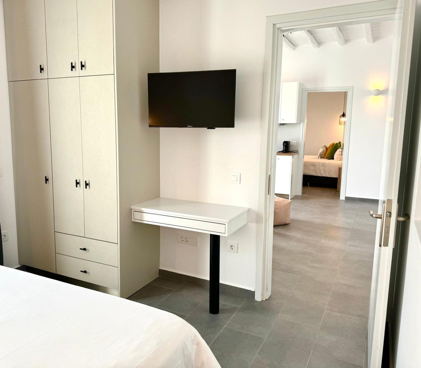 Almond Place Mykonos Town Екстериор снимка